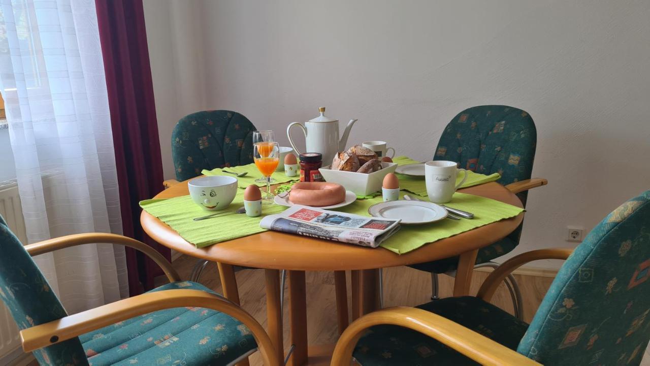 Ferienwohnung Auszeit Tholey Esterno foto