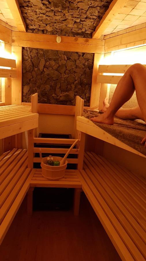 Ferienwohnung Auszeit Tholey Esterno foto